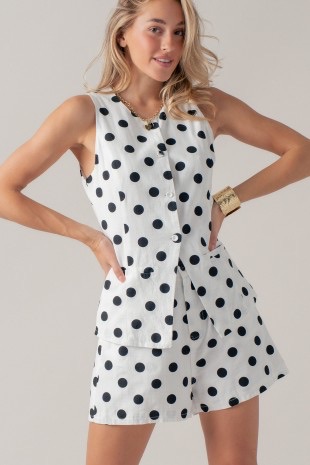 Set Chaleco y Shorts Polkadots Blanco