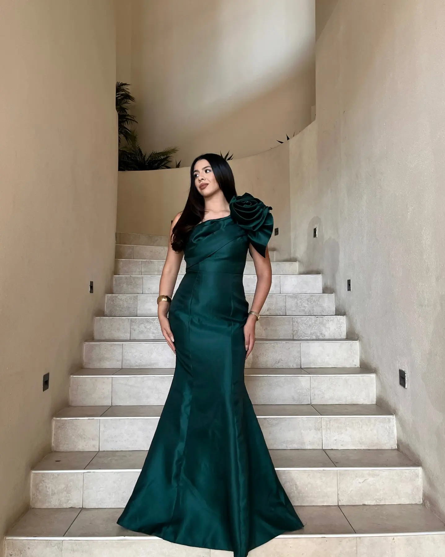 Vestido Largo Verde Esmeralda con Flor