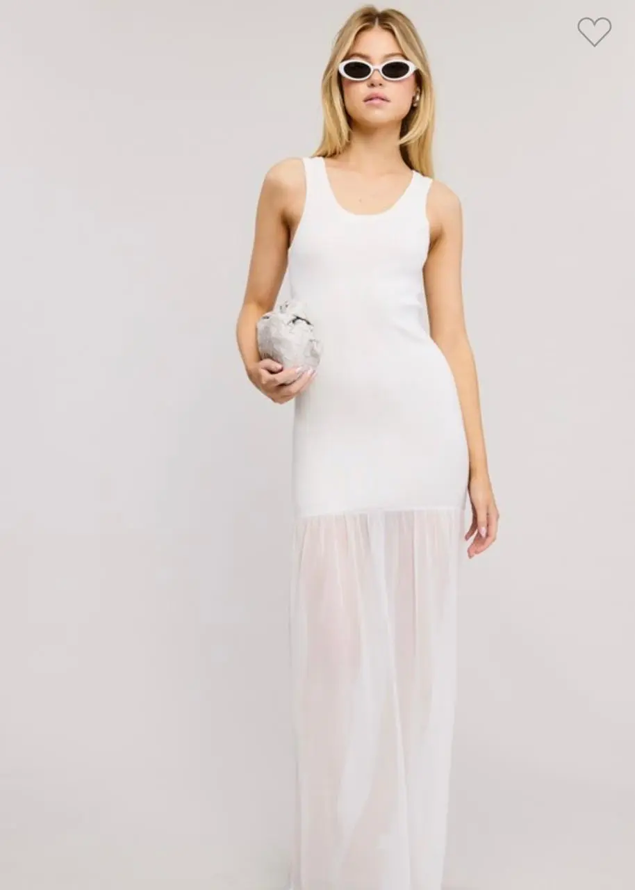 Vestido Blanco Largo Con Trasparencia
