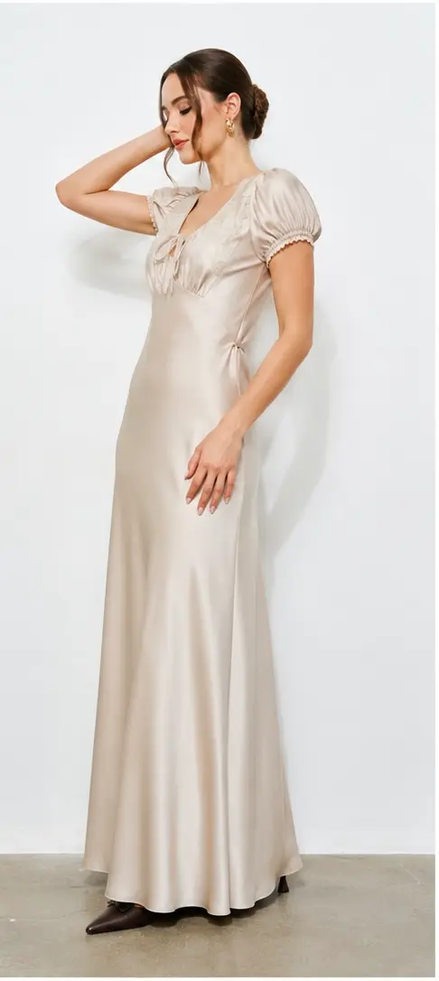 Vestido Largo Beige de Satin