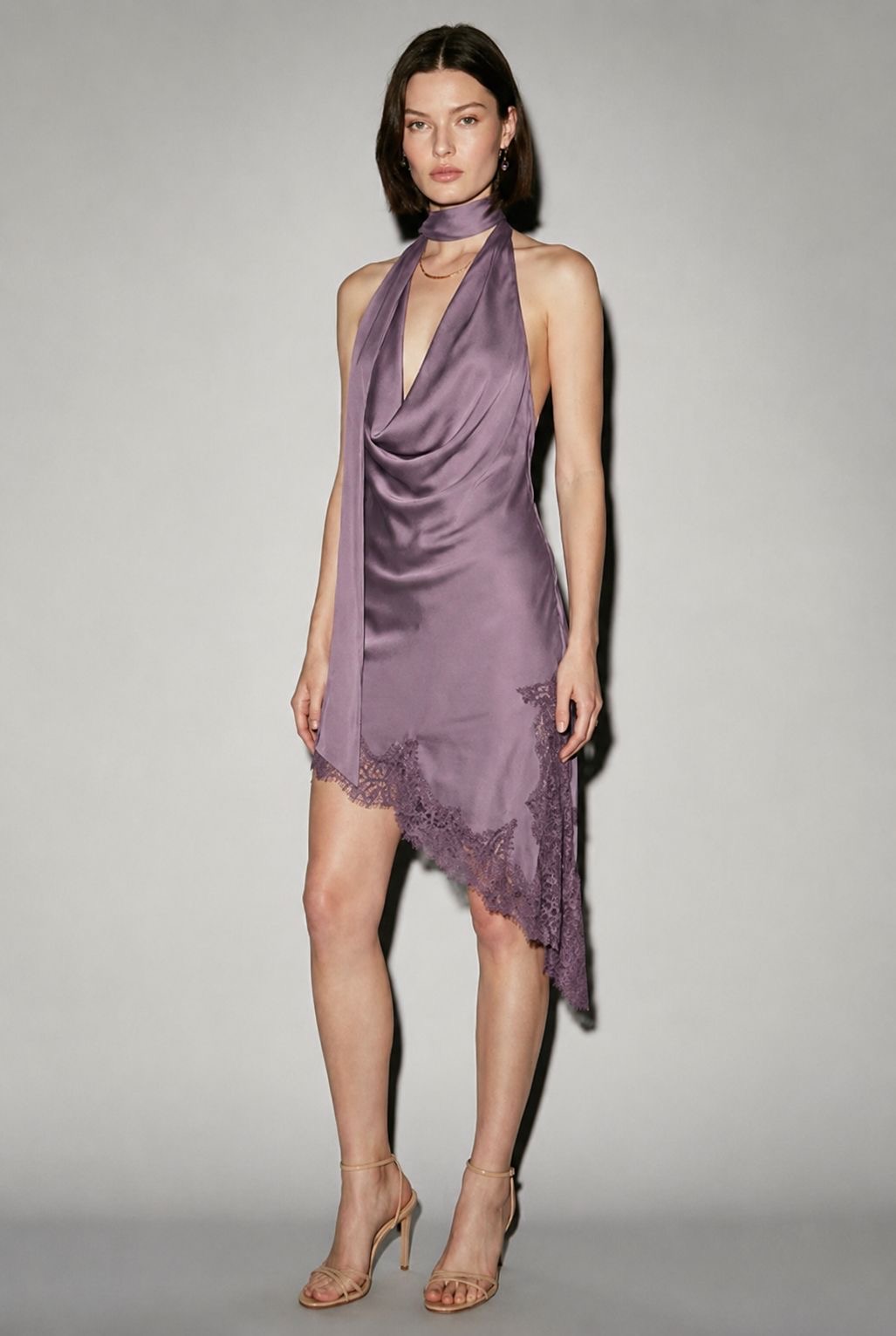 Vestido Halter Lencero de Satin Morado