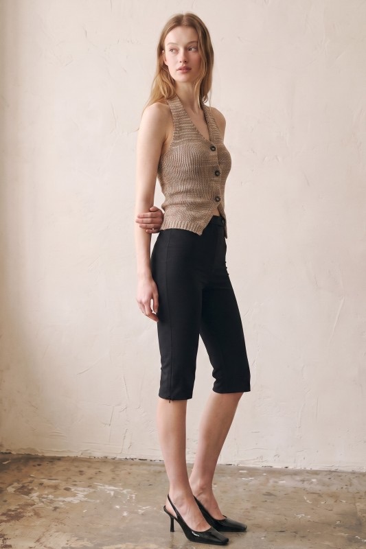 Pantalón Corte Capri Negro