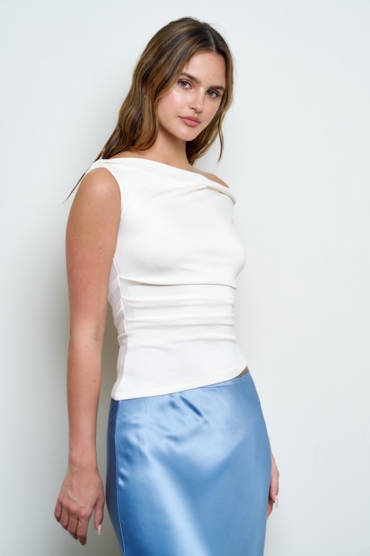 Blusa Basic Asimétrica Ivory